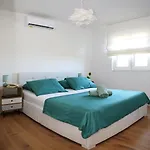 Apartman Gambi With Sea View Zadar