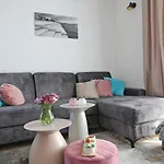 Apartman Gambi With Sea View