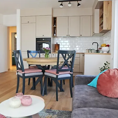 Gambi With Sea View *