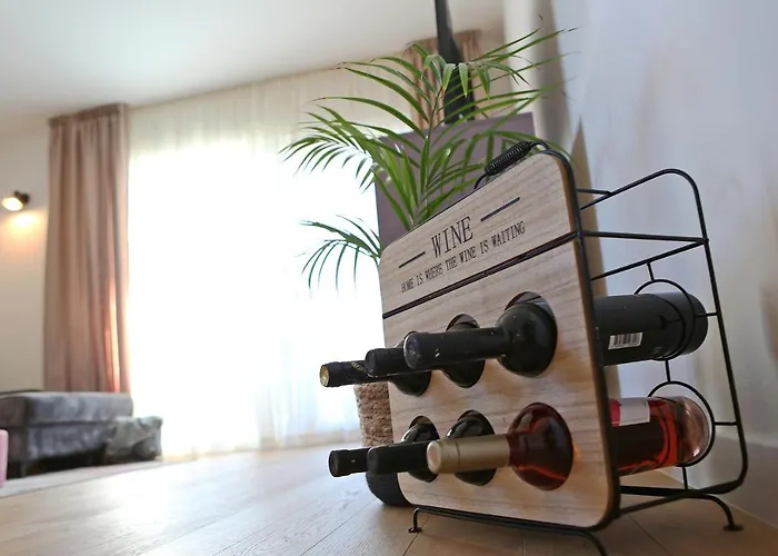 Apartment Gambi With Sea View